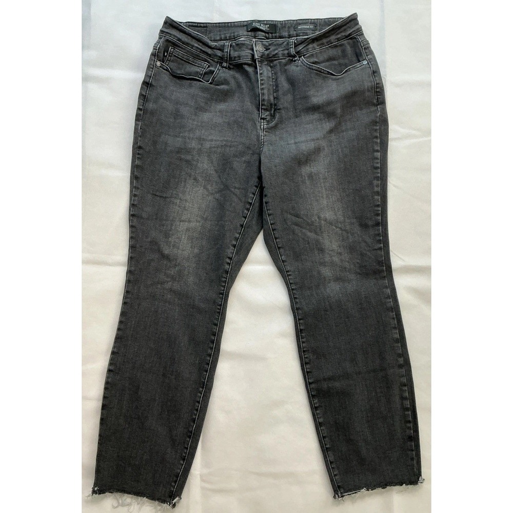 Judy Blue Womens 18W Black Boyfriend Fit Stretch High Rise Frayed Hem JB88130